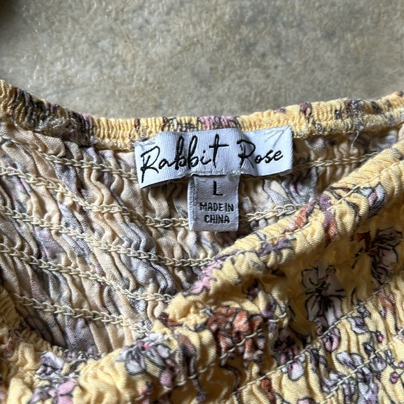 Off-Shoulder Top - Picture 3 of 4